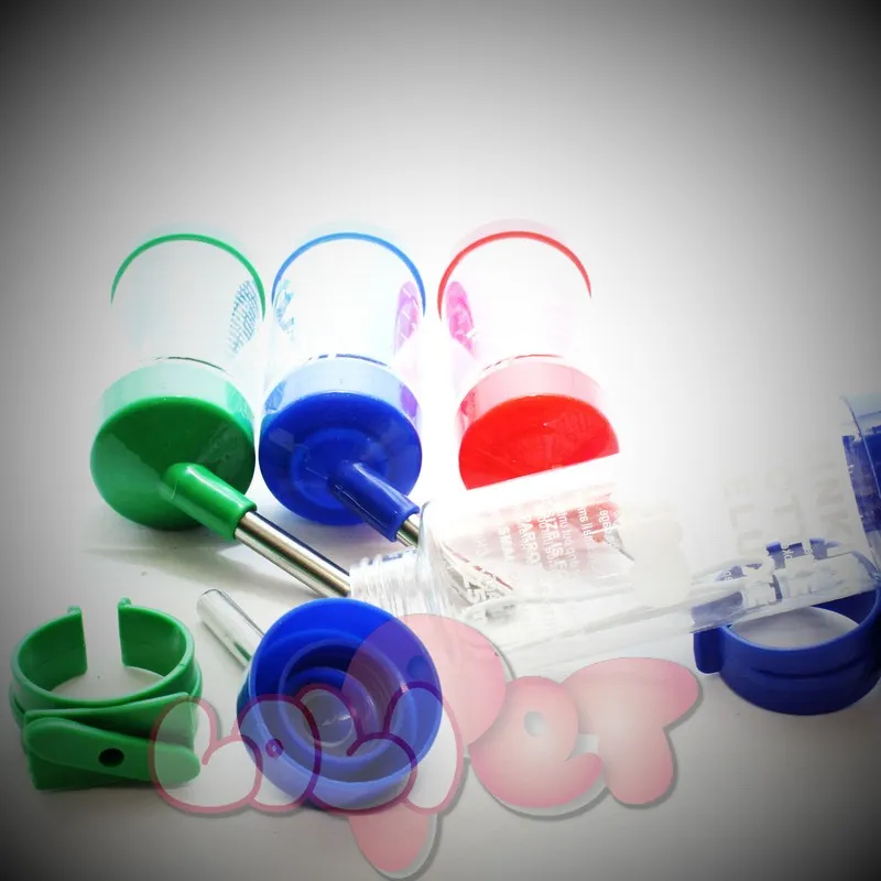 Bình nước chuột hamster bi lăn dulexe 125ml được lắp đặt đúng cách trong chuồng nuôi