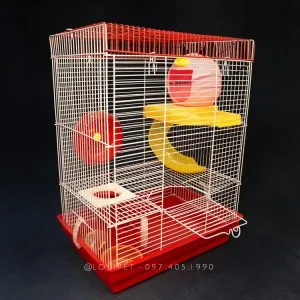 Lồng heo con nhựa nhiều tầng, cung cấp không gian leo trèo và vận động cho hamster.