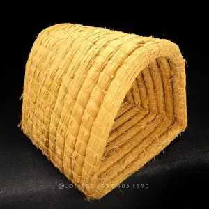 Ổ cỏ hình tam giác lớn có thể ăn được, phù hợp cho chuột lang lớn hoặc nhóm nhỏ