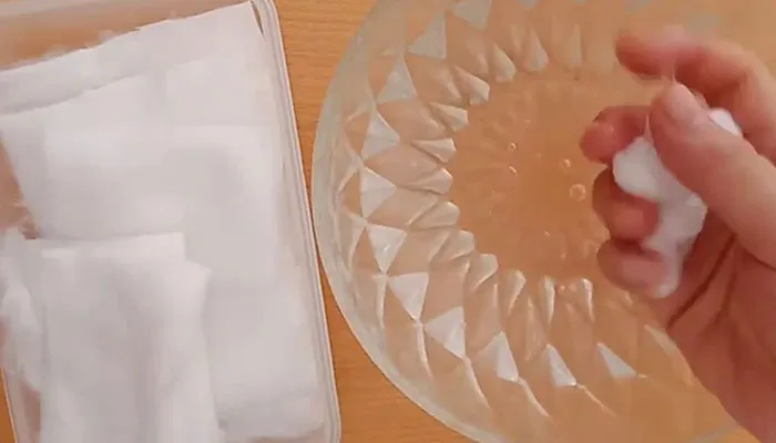 Phương pháp đuổi chuột bằng giấm ăn an toàn trong các góc khuất trên trần nhà