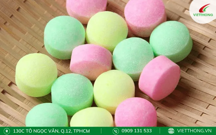 Sử dụng long não trong túi nhỏ để đuổi chuột và bảo vệ dây điện trong các khu vực ít lui tới.